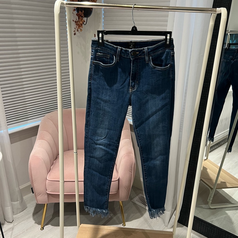 Just Black Jeans brand size 28 dark denim jeans with frayed ankle detailing